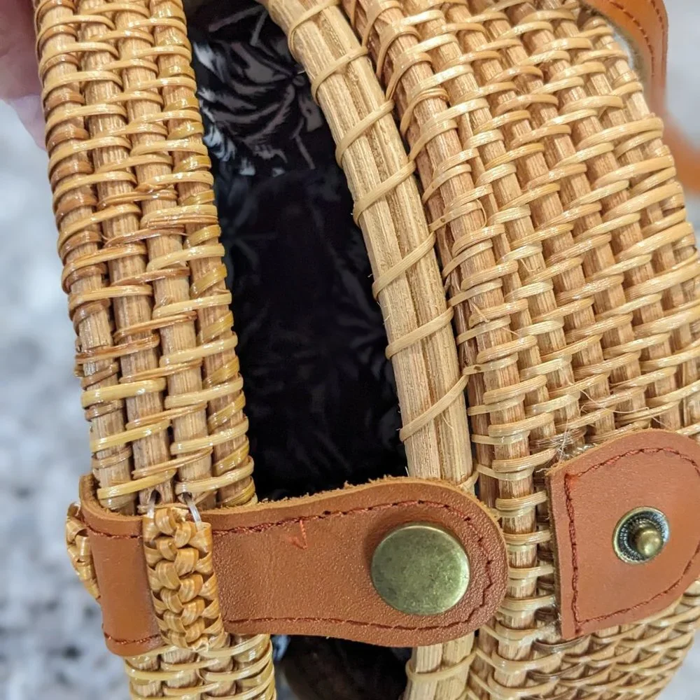 Small Woven Rattan Circle basket bag, Black and White Floral interior, pockets